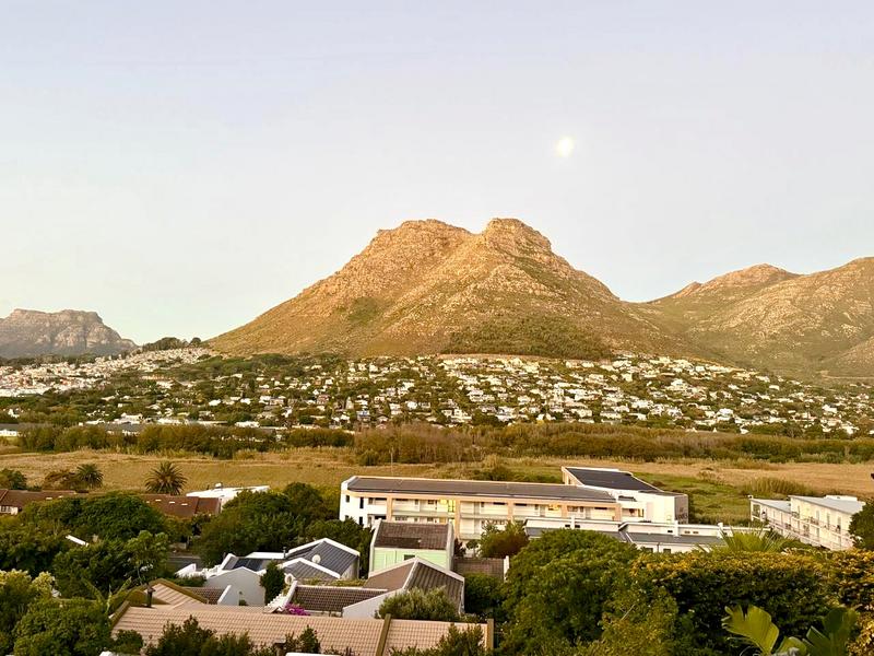 2 Bedroom Property for Sale in Hout Bay Western Cape
